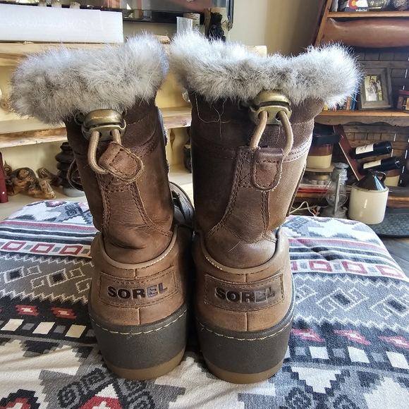 Sorel Fur Lined Boots Size 8.5 - Picture 2 of 8